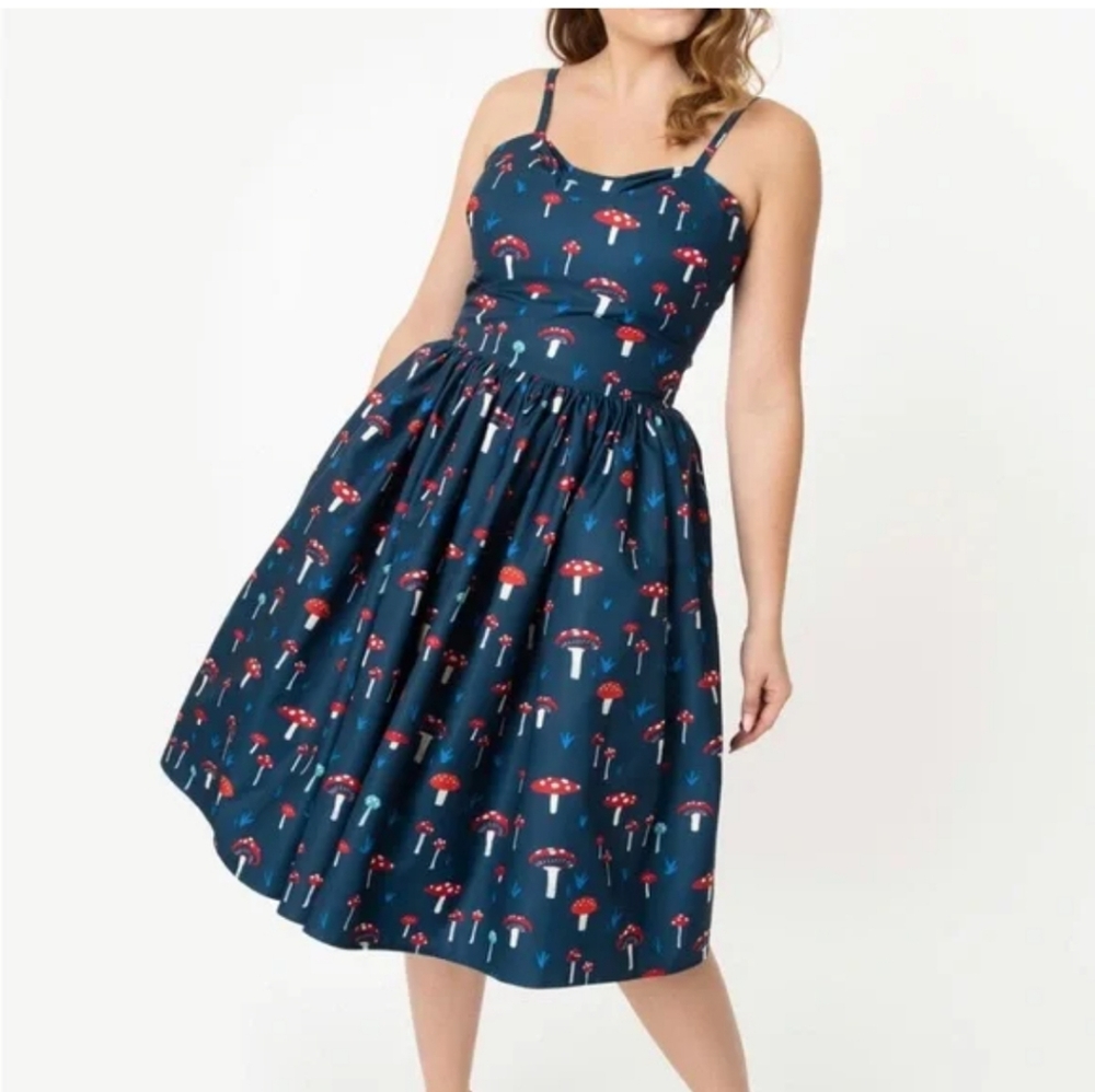 Unique Vintage Mushroom Dress Size XS